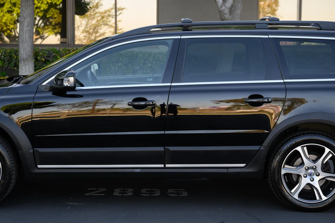2012 Volvo XC70 3rd Gen - Image 31 of 31