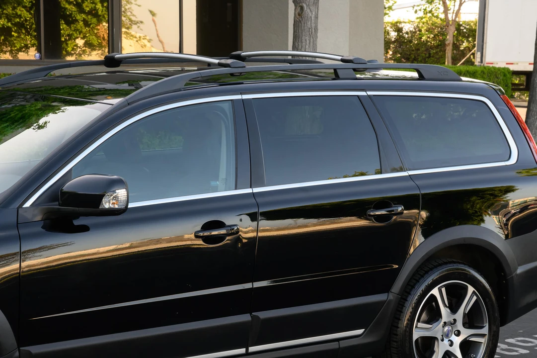 2012 Volvo XC70 3rd Gen - Image 30 of 31