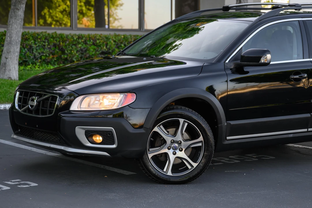 2012 Volvo XC70 3rd Gen - Image 27 of 31