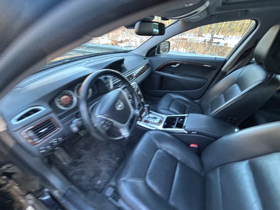 2012 Volvo XC70 3rd Gen - Image 12 of 19