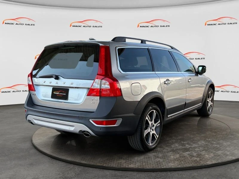 2012 Volvo XC70 3rd Gen - Image 8 of 12