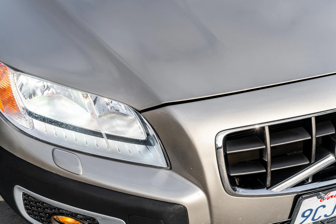 2012 Volvo XC70 3rd Gen - Image 27 of 31