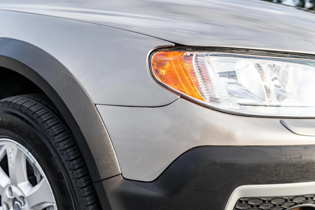 2012 Volvo XC70 3rd Gen - Image 26 of 31