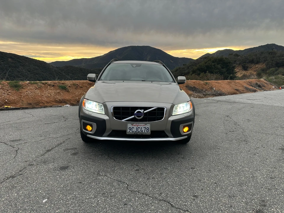 2012 Volvo XC70 3rd Gen - Image 6 of 31