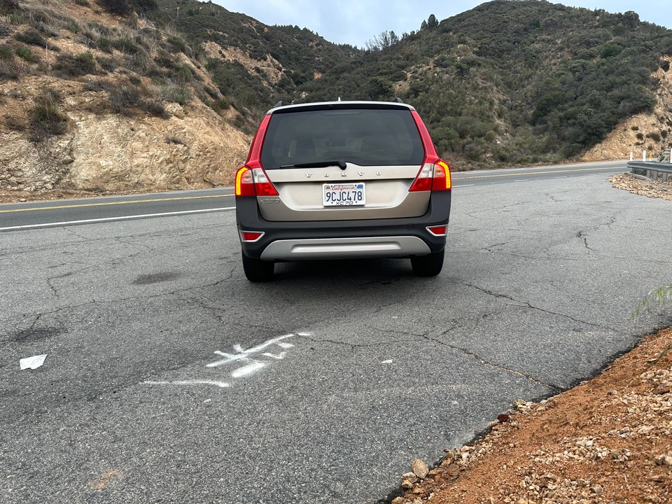 2012 Volvo XC70 3rd Gen - Image 20 of 31