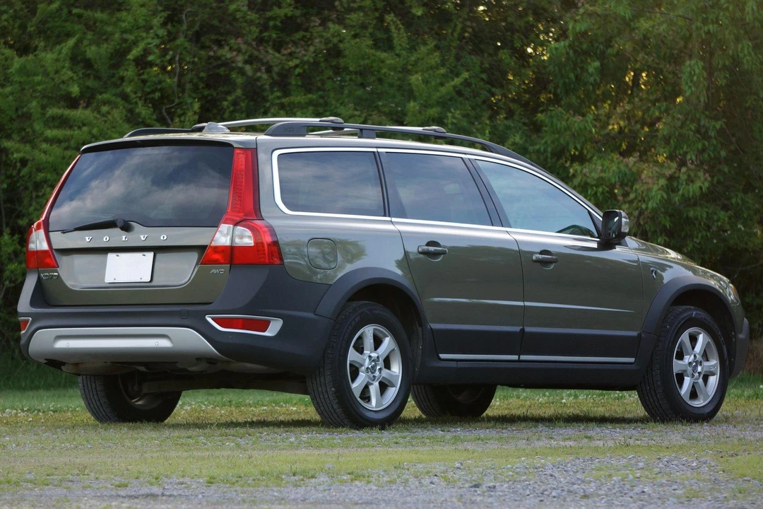 2012 Volvo XC70 3rd Gen - Image 4 of 7