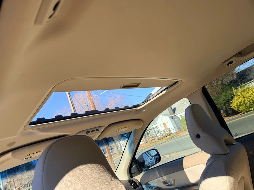 2012 Volvo XC90 1st Gen - Image 19 of 21
