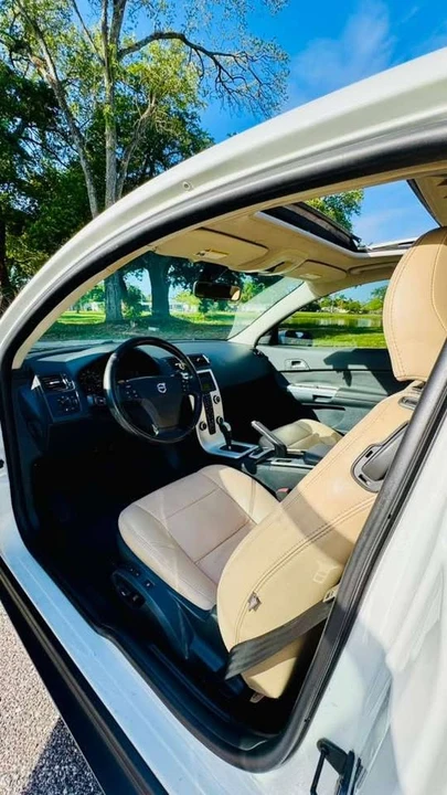2012 Volvo C30 - Image 13 of 20