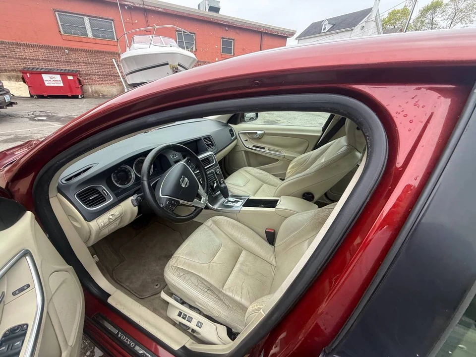 2012 Ford S197 Mustang - Image 10 of 12