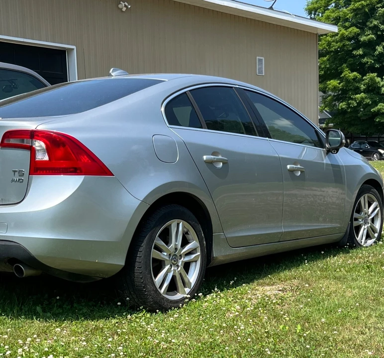 2012 Volvo S60 2nd Gen - Image 10 of 11