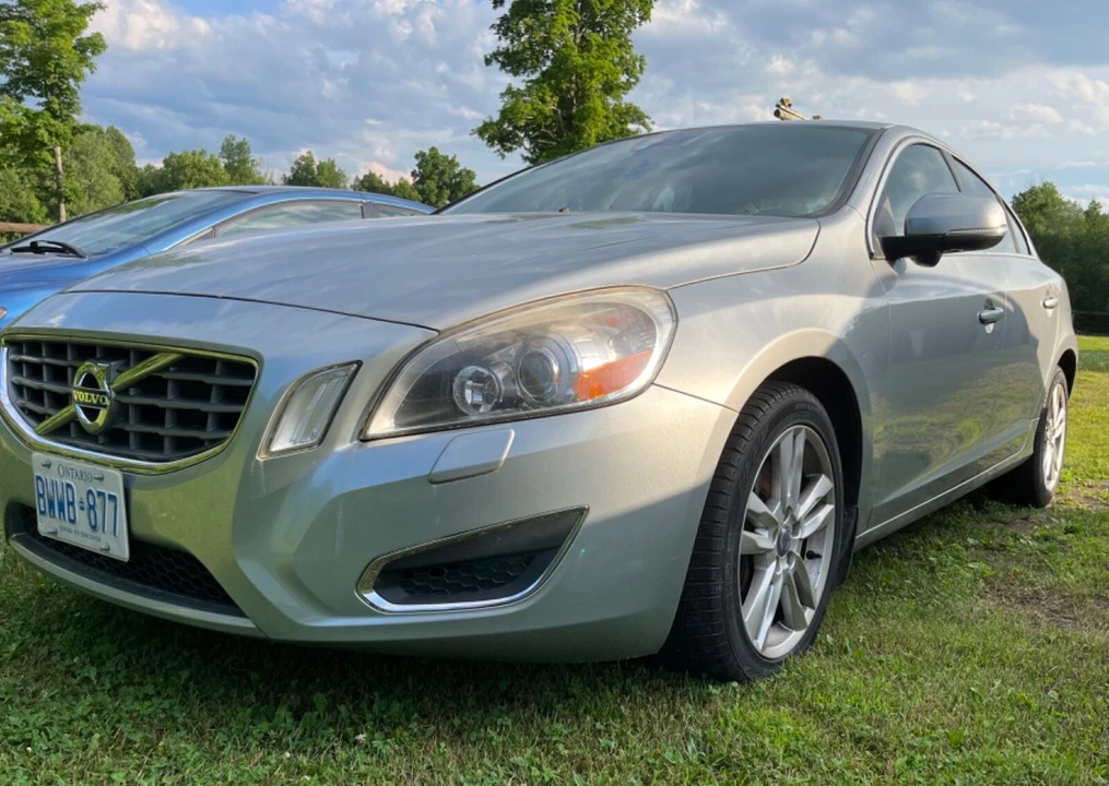 2012 Volvo S60 2nd Gen - Image 5 of 11