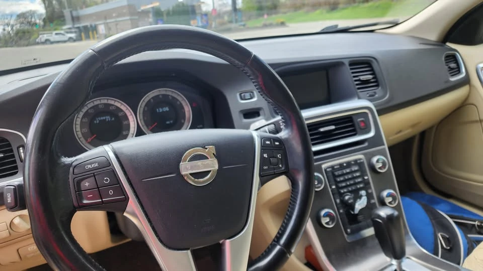 2012 Volvo S60 2nd Gen - Image 15 of 20