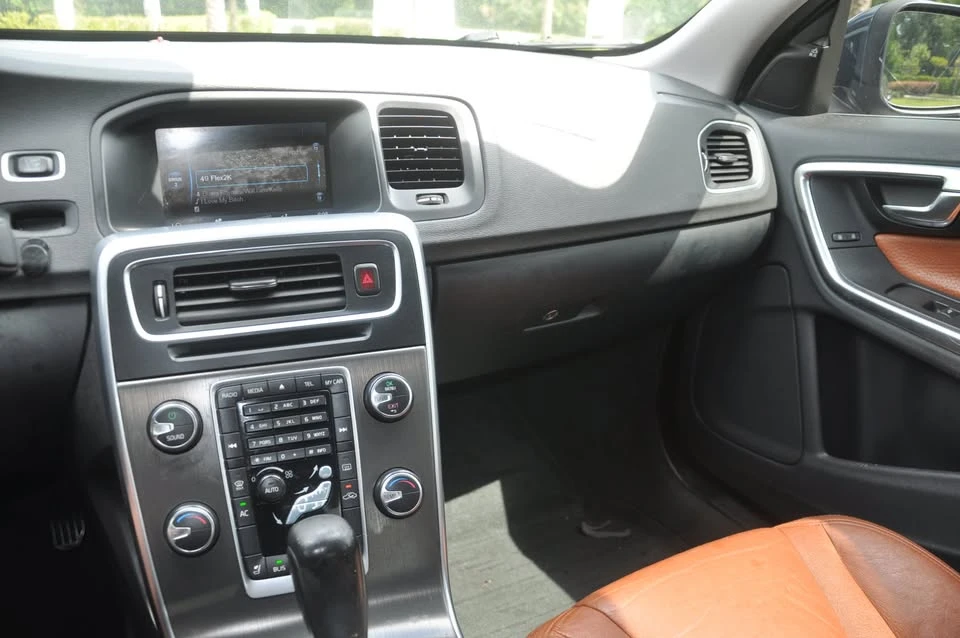 2012 Volvo S60 2nd Gen - Image 18 of 20
