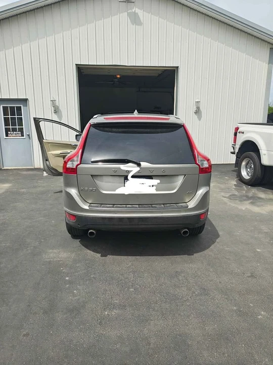 2012 Volvo XC60 1st Gen - Image 10 of 11