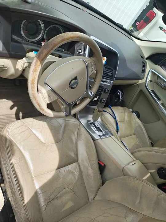 2012 Volvo XC60 1st Gen - Image 4 of 11