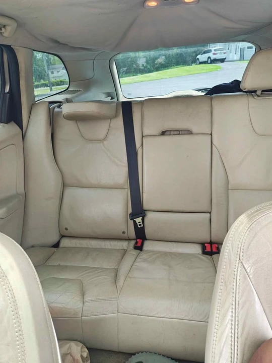 2012 Volvo XC60 1st Gen - Image 9 of 11