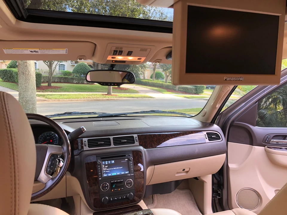 2012 Cadillac Escalade & EXT 3rd Gen - Image 14 of 30
