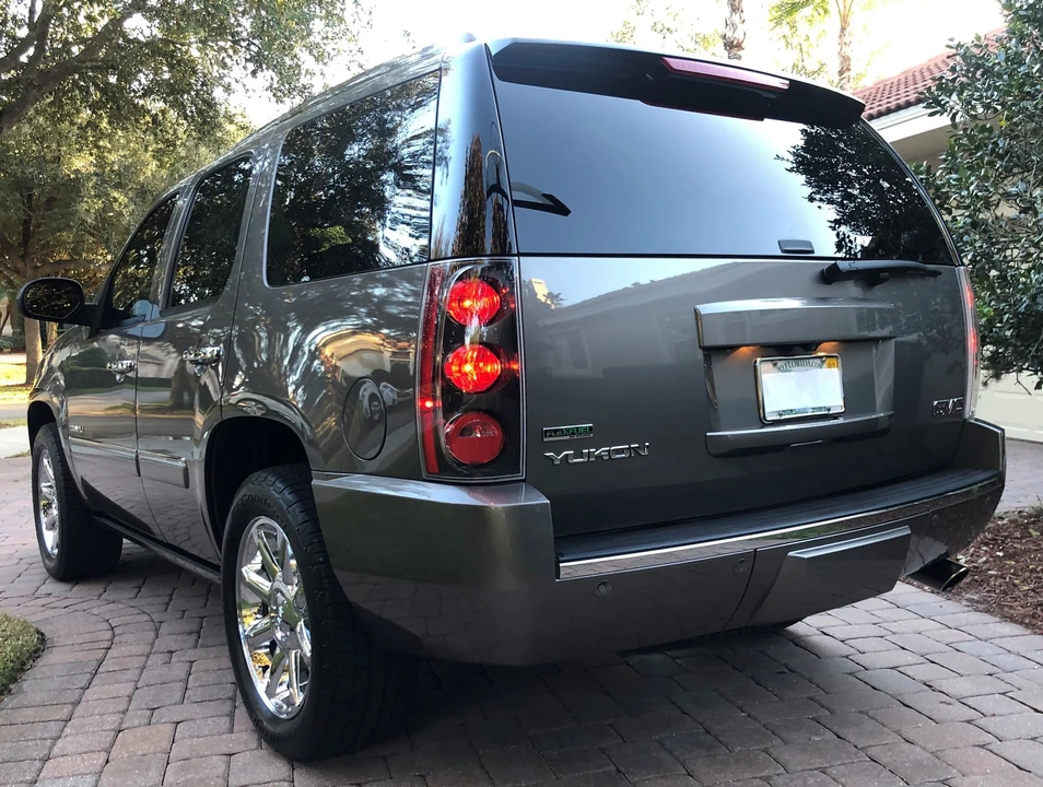 2012 Cadillac Escalade & EXT 3rd Gen - Image 4 of 30