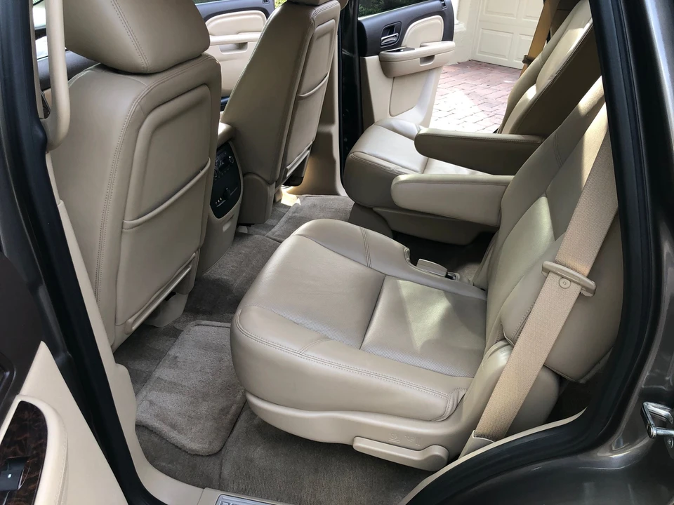 2012 Cadillac Escalade & EXT 3rd Gen - Image 19 of 30