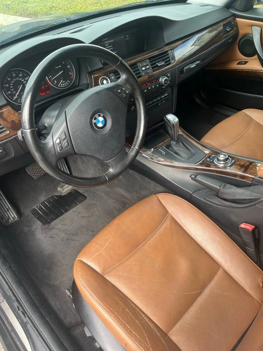 2011 BMW E90 3 Series Sedan - Image 12 of 17