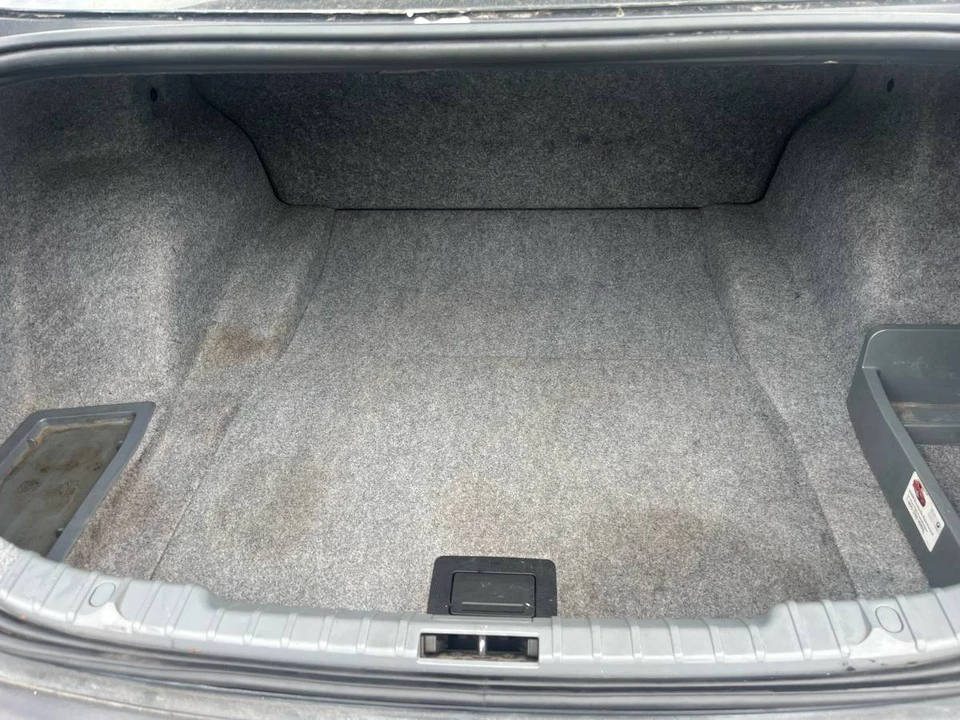 2011 BMW E90 3 Series Sedan - Image 16 of 17