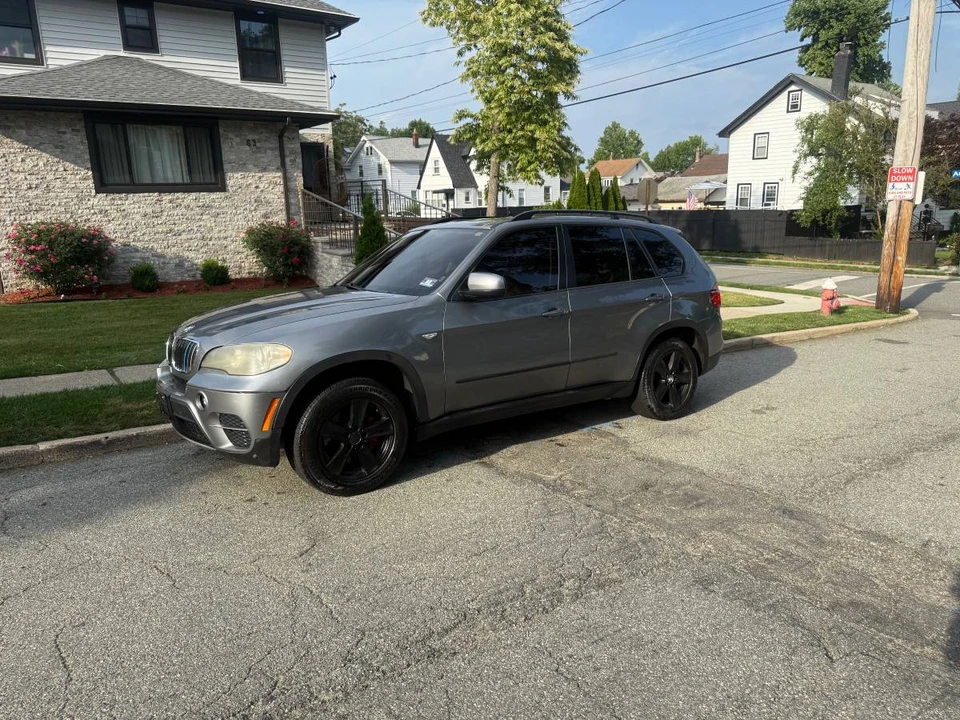 2012 BMW E70 X5 - Image 2 of 9