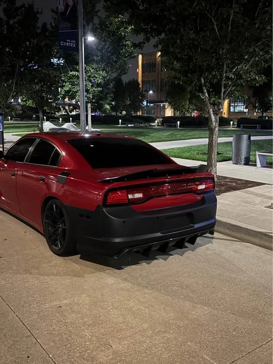 2012 Dodge Charger 7th Gen - Image 4 of 5