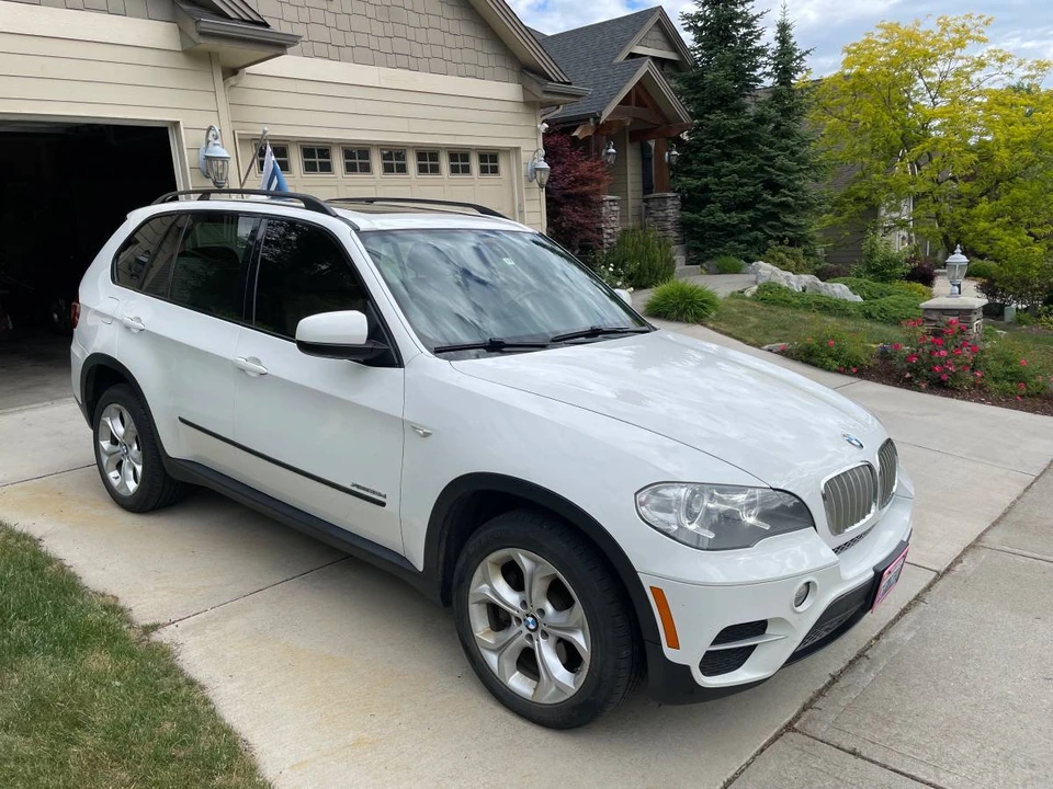 2012 BMW X5 - Image 2 of 8
