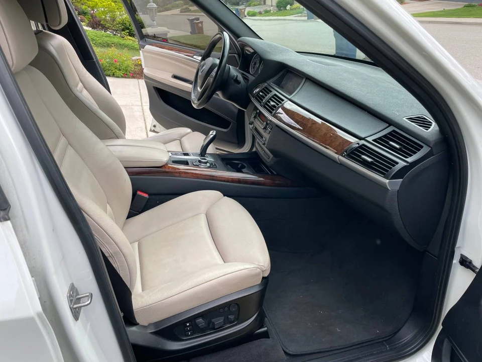 2012 BMW X5 - Image 6 of 8
