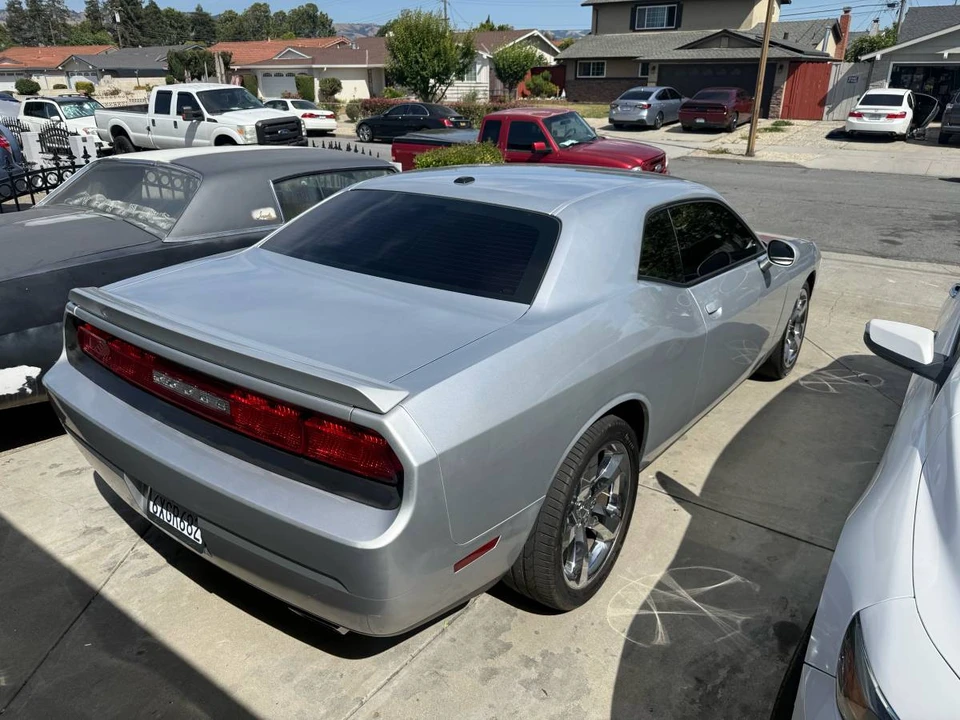 2012 Dodge Challenger 3rd Gen - Image 5 of 8