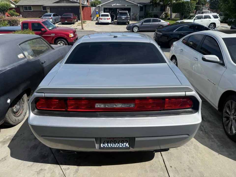 2012 Dodge Challenger 3rd Gen - Image 3 of 8