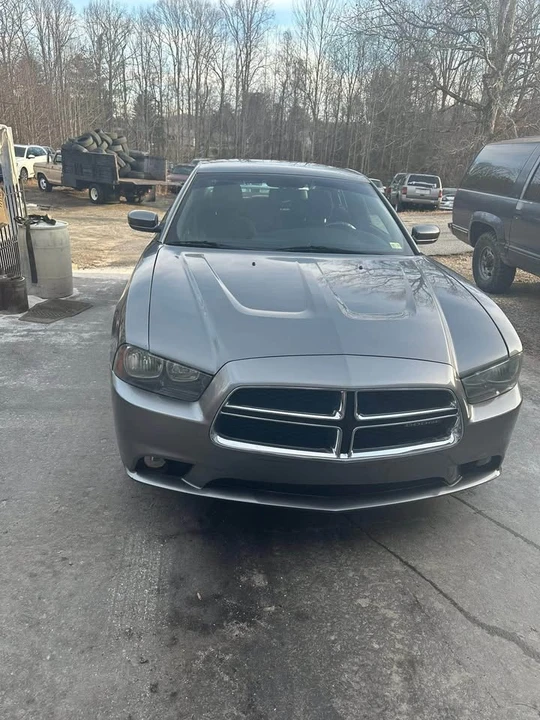 2012 Dodge Charger 7th Gen - Image 2 of 5