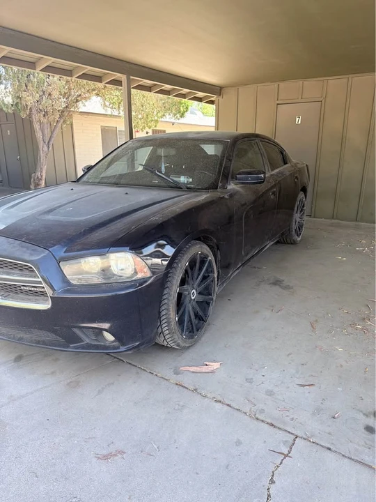 2012 Dodge Charger 7th Gen - Image 2 of 7