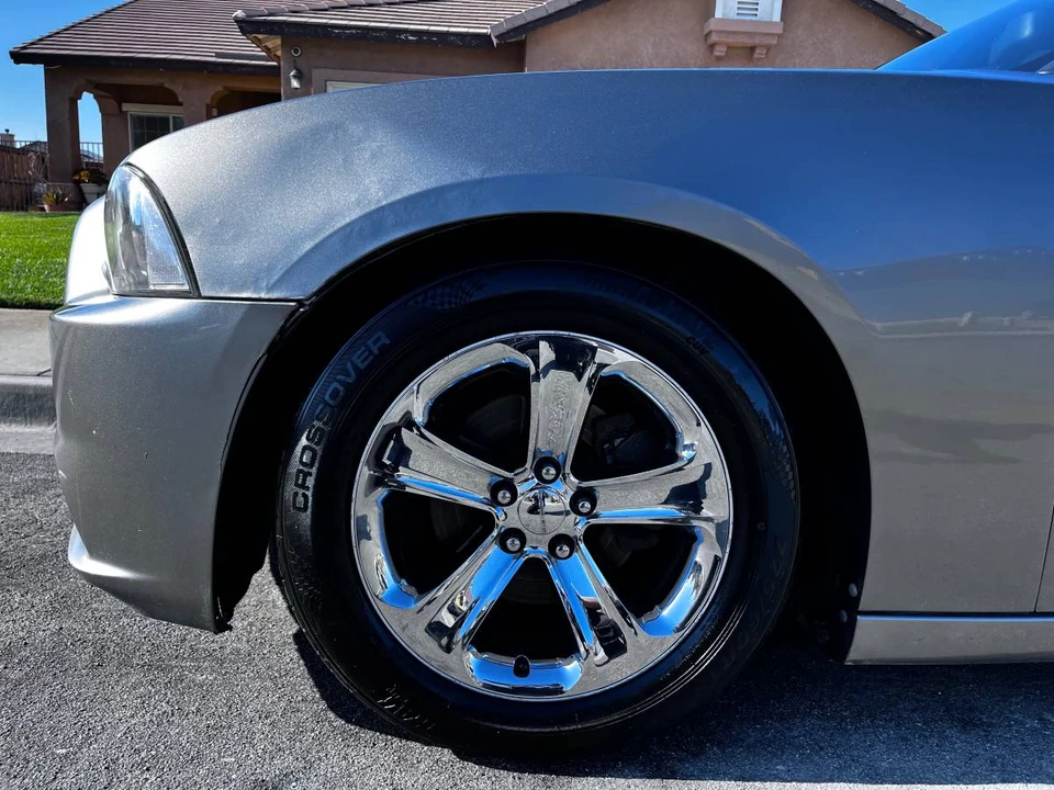 2012 Dodge Charger 7th Gen - Image 4 of 5