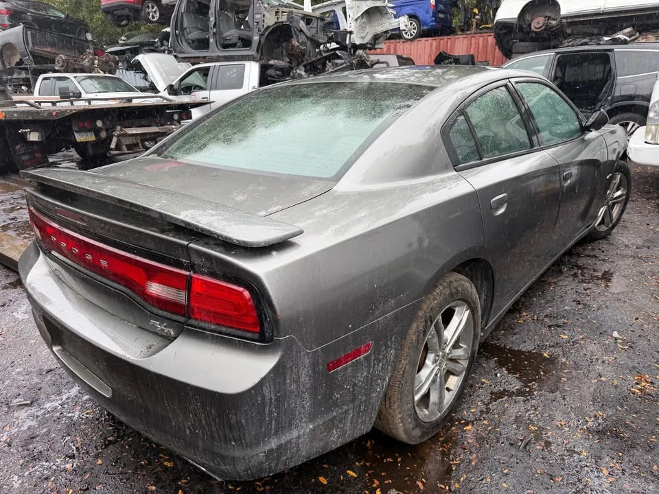 2012 Dodge Charger 6th Gen - Image 5 of 7