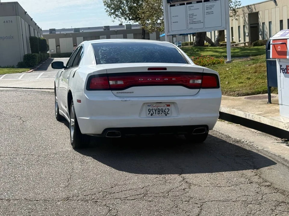 2012 Dodge Charger 7th Gen - Image 5 of 12