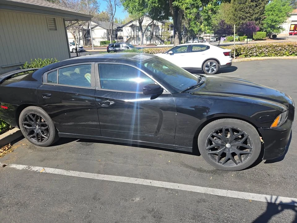 2012 Dodge Charger 7th Gen - Image 4 of 7