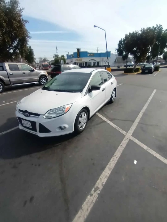2012 Ford Focus 3rd Gen - Image 5 of 10