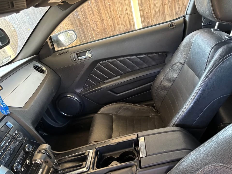 2012 Ford S197 Mustang - Image 2 of 6
