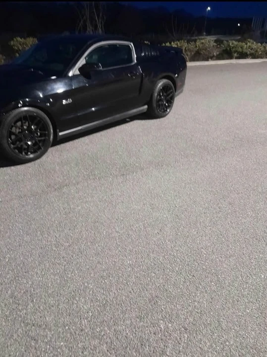 2012 Ford S197 Mustang GT - Image 4 of 6