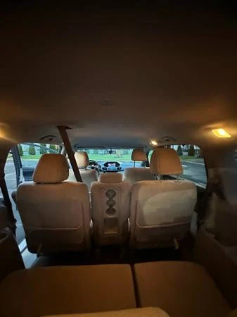 2012 Honda Odyssey - Image 11 of 16