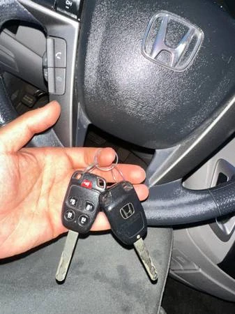 2012 Honda Odyssey - Image 16 of 16