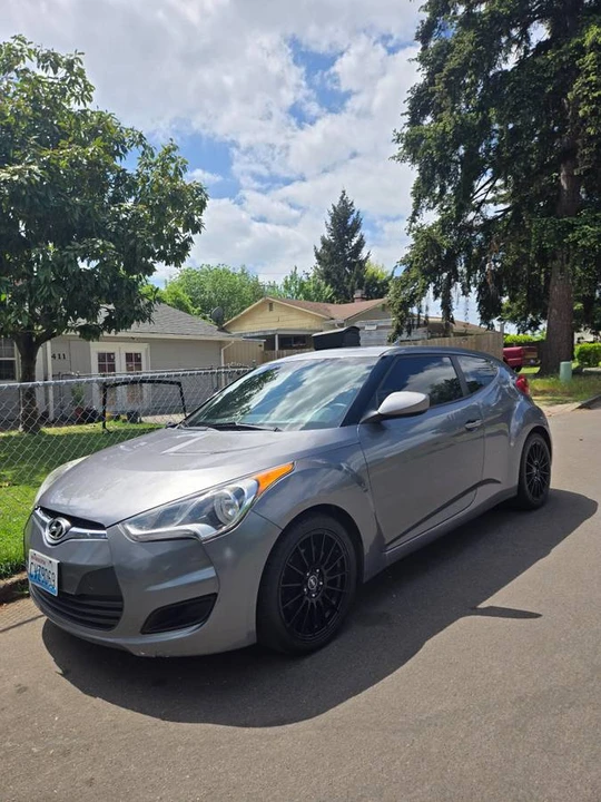 2012 Hyundai Veloster - Image 9 of 10