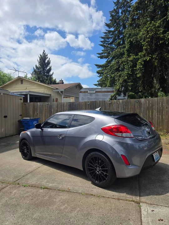 2012 Hyundai Veloster - Image 10 of 10