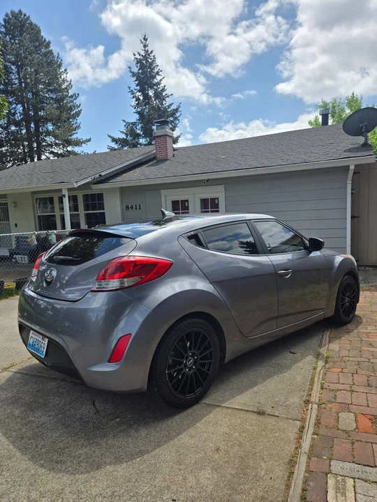2012 Hyundai Veloster - Image 8 of 10