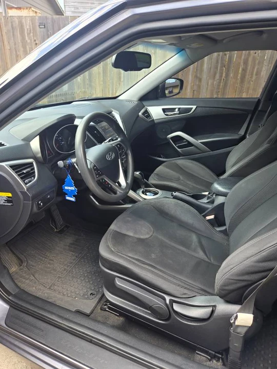 2012 Hyundai Veloster - Image 6 of 10