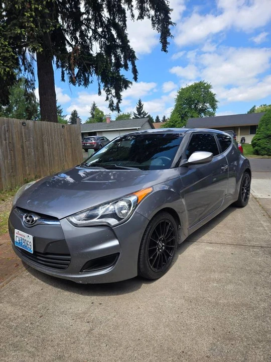 2012 Hyundai Veloster - Image 4 of 10