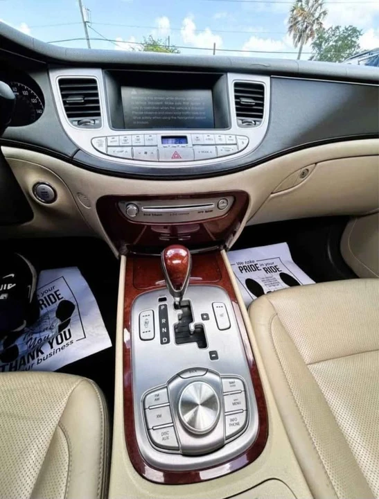 2012 Hyundai Genesis - Image 4 of 7
