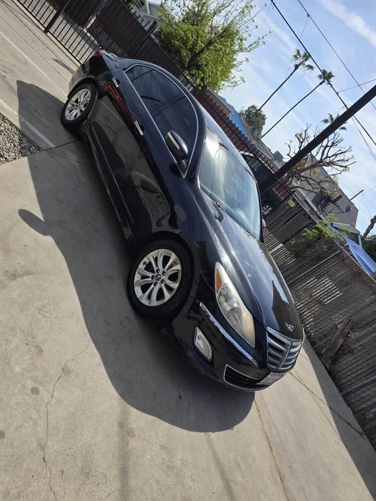 2012 Hyundai Genesis - Image 2 of 9