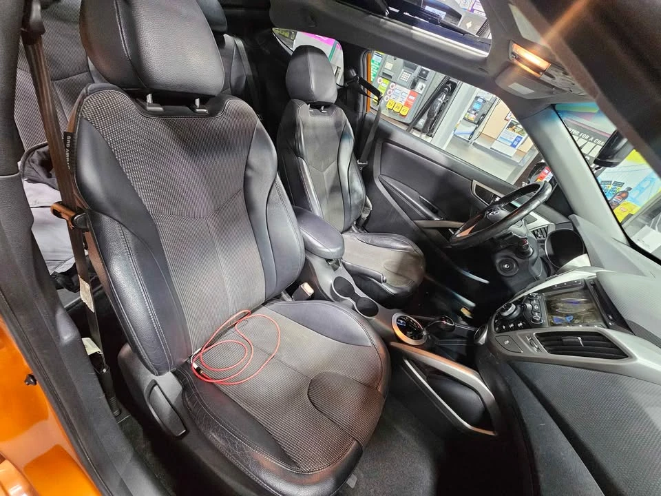 2012 Hyundai Veloster - Image 5 of 9